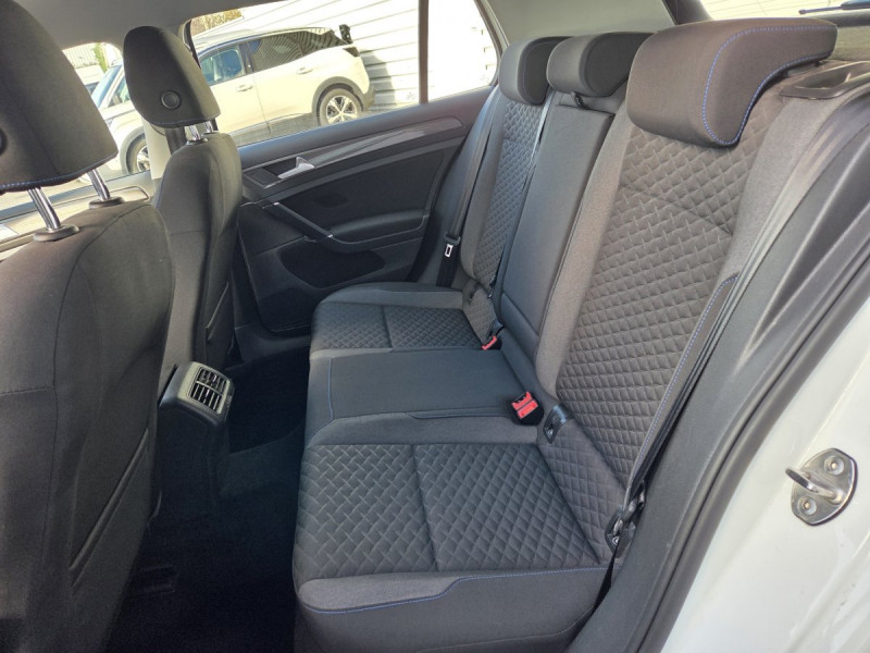 Photo 9 de l'offre de VOLKSWAGEN Golf (7) 1.5 TSI EVO 130 BVM6 Confortline à 17990€ chez Carlyss automobiles Vitré