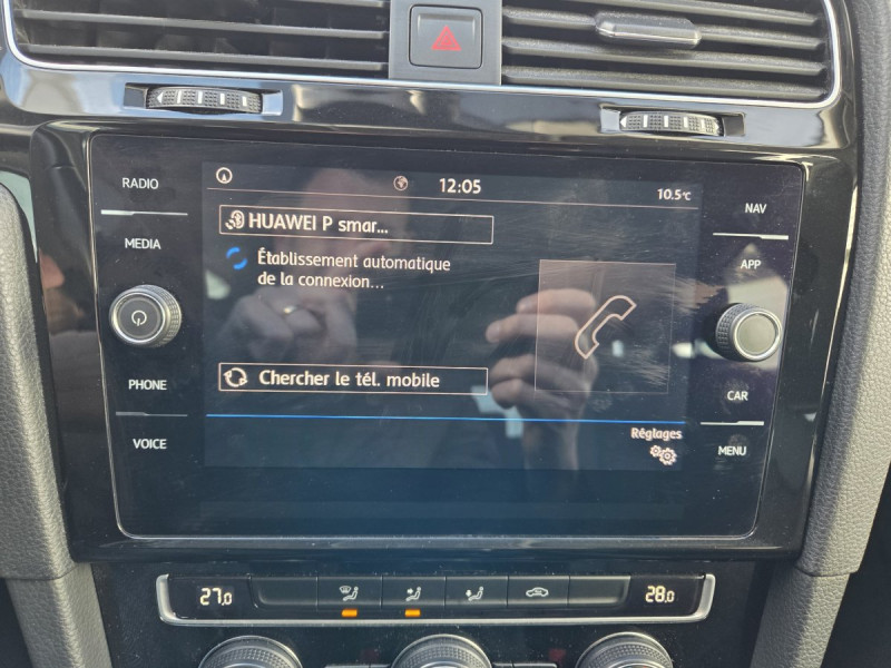 Photo 14 de l'offre de VOLKSWAGEN Golf (7) 1.5 TSI EVO 130 BVM6 Confortline à 17990€ chez Carlyss automobiles Vitré