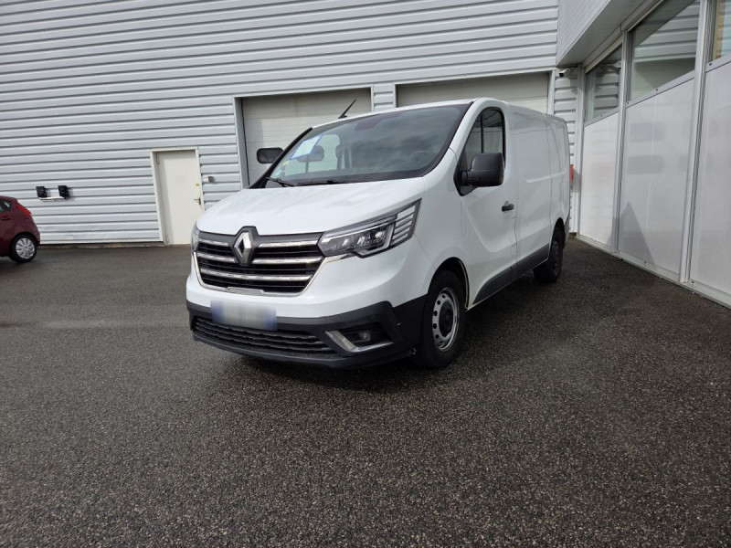 Photo 3 de l'offre de Renault Trafic (3) 17075 euros HT FG GCF L1H1 2T8 Blue dCi 130 à 20490€ chez Carlyss automobiles Vitré