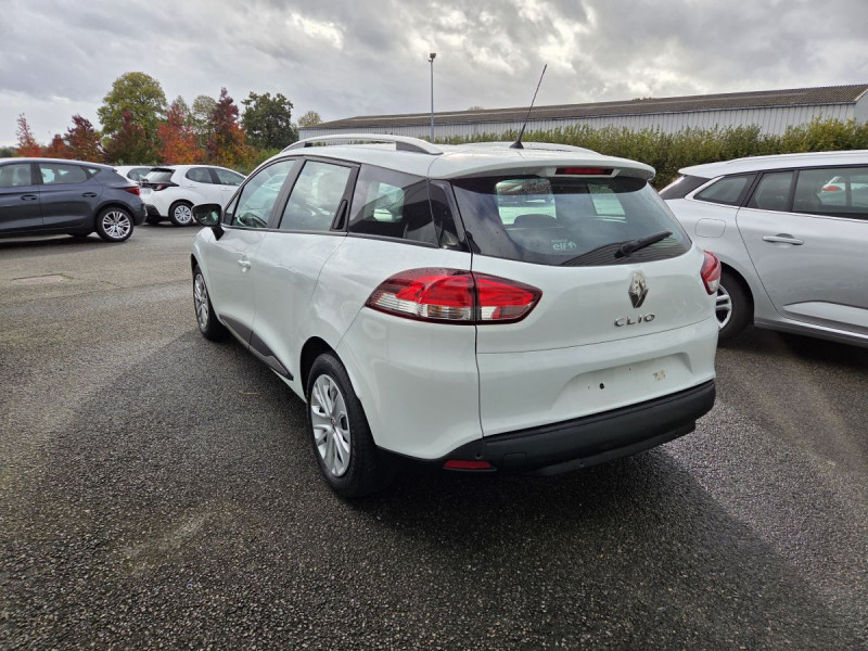 Photo 4 de l'offre de Renault Clio Estate (4) Business dCi 90 à 10990€ chez Carlyss automobiles Vitré