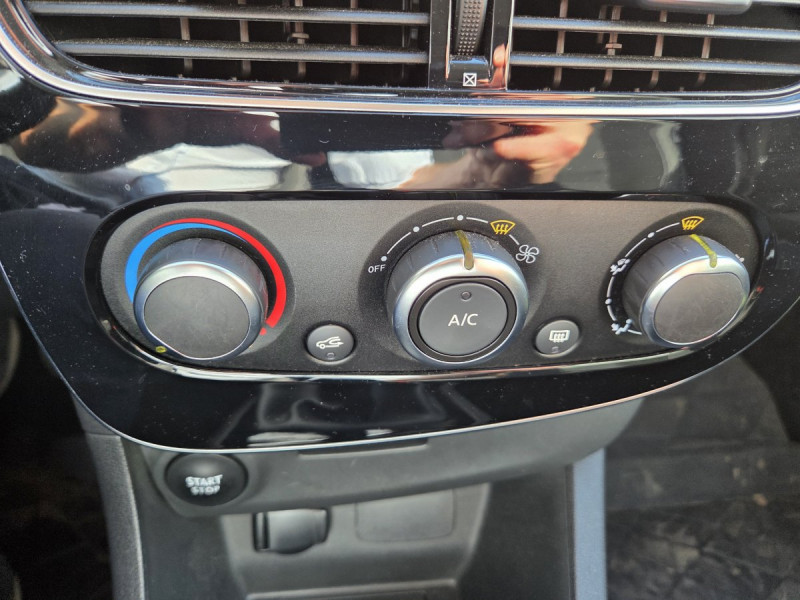 Photo 13 de l'offre de Renault Clio Estate (4) Business dCi 90 à 11990€ chez Carlyss automobiles Vitré