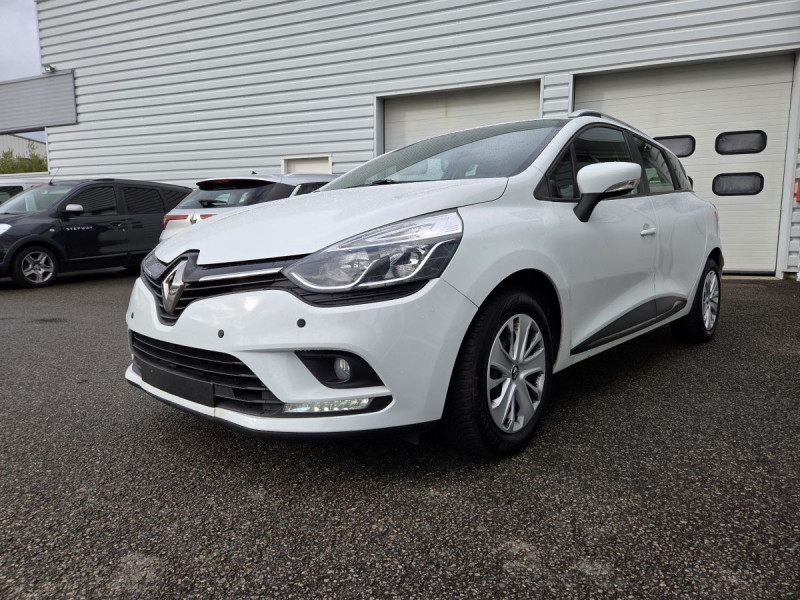 Photo 5 de l'offre de Renault Clio Estate (4) Business dCi 90 à 10990€ chez Carlyss automobiles Vitré