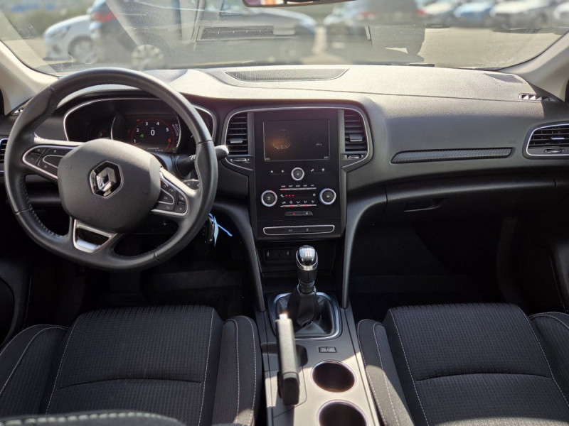 Photo 6 de l'offre de Renault Mégane Estate (4) Business TCe 140 FAP à 14490€ chez Carlyss automobiles Vitré