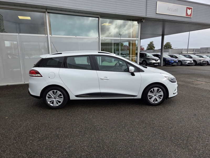 Photo 2 de l'offre de Renault Clio Estate (4) Business dCi 90 à 10990€ chez Carlyss automobiles Vitré