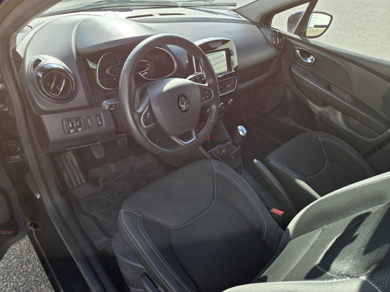 Photo 6 de l'offre de Renault Clio Estate (4) Business dCi 90 à 12290€ chez Carlyss automobiles Vitré