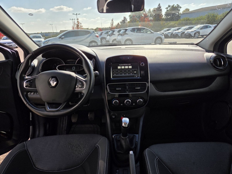Photo 9 de l'offre de Renault Clio Estate (4) Business dCi 90 à 10990€ chez Carlyss automobiles Vitré