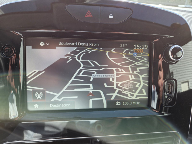 Photo 10 de l'offre de Renault Clio Estate (4) Business dCi 90 à 11990€ chez Carlyss automobiles Vitré