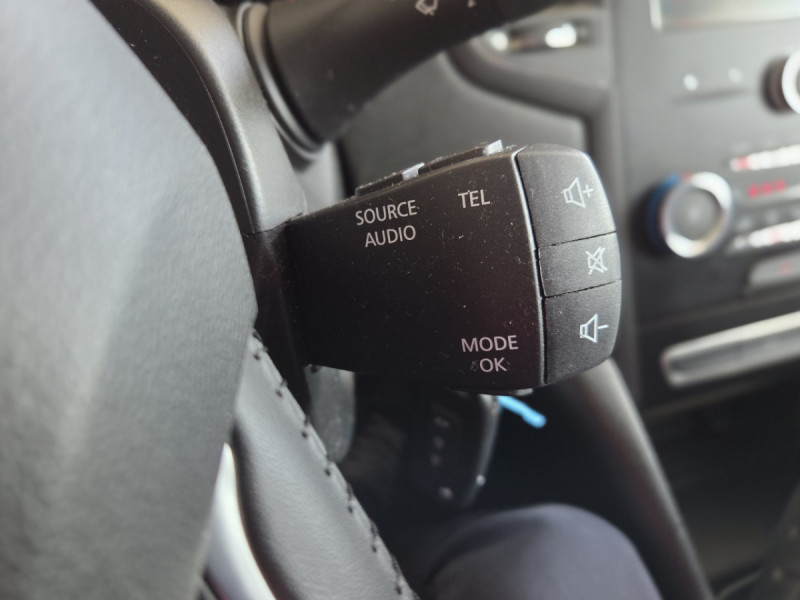 Photo 17 de l'offre de Renault Mégane Estate (4) Business TCe 140 FAP à 14490€ chez Carlyss automobiles Vitré