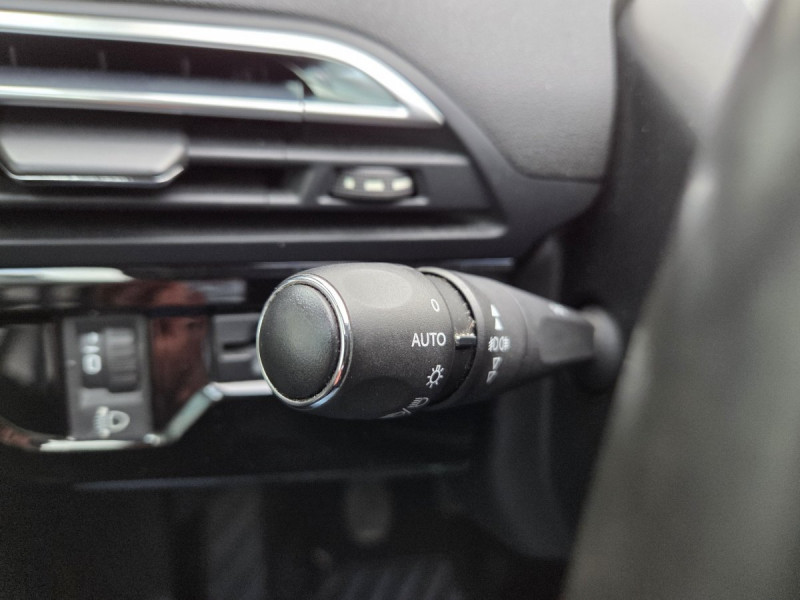 Photo 17 de l'offre de CITROEN C4 Picasso (2) e-HDi 115 Intensive à 8790€ chez Carlyss automobiles Vitré