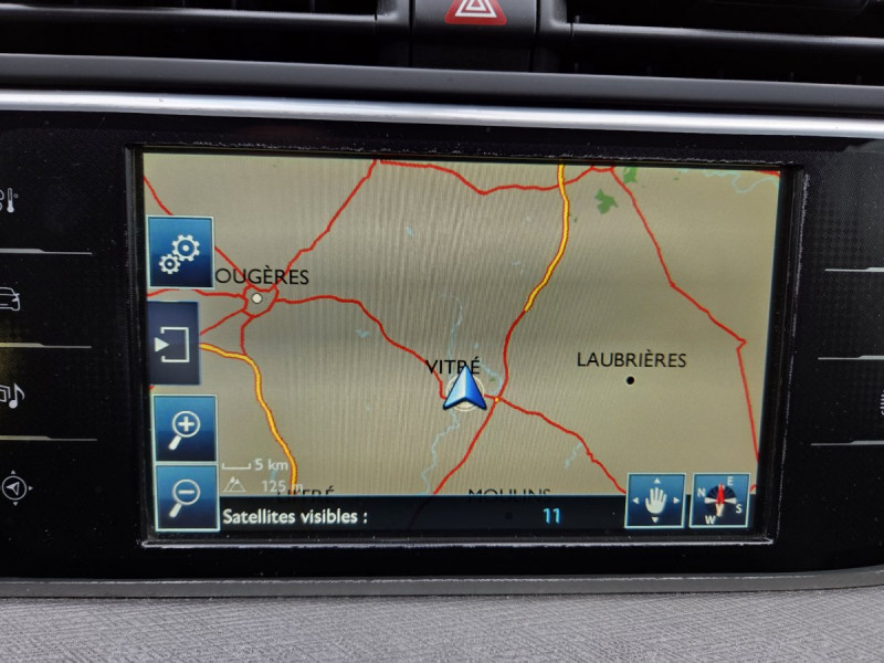 Photo 9 de l'offre de CITROEN C4 Picasso (2) e-HDi 115 Intensive à 8790€ chez Carlyss automobiles Vitré