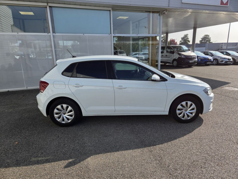 Photo 2 de l'offre de Volkswagen Polo (6) 1.0 TSI 95 Business à 12490€ chez Carlyss automobiles Vitré