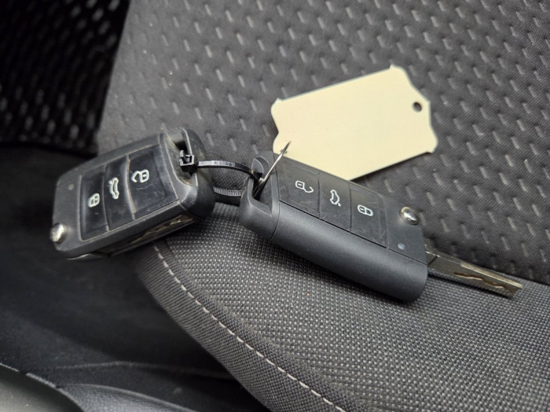 Photo 19 de l'offre de Volkswagen Polo (6) 1.0 TSI 95 Business à 12490€ chez Carlyss automobiles Vitré