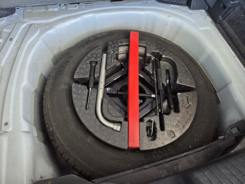 Photo 22 de l'offre de Volkswagen Polo (6) 1.0 TSI 95 Business à 12490€ chez Carlyss automobiles Vitré