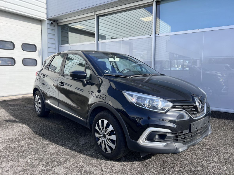 Photo 1 de l'offre de RENAULT Captur Business dCi 90 à 11490€ chez Carlyss automobiles Vitré