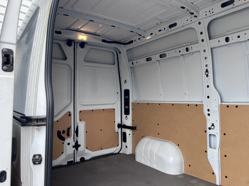 Photo 19 de l'offre de Renault Master (3) FG Tr CF F3300 L2H2 Blue dCi 150 à 24490€ chez Carlyss automobiles Vitré