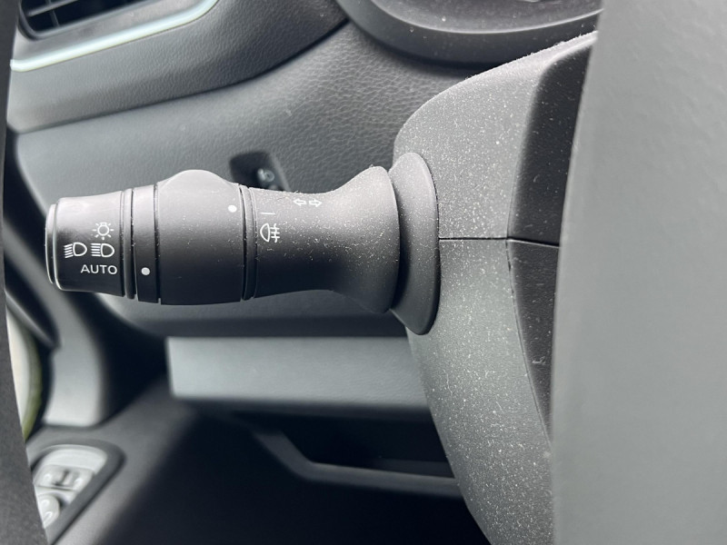 Photo 15 de l'offre de Renault Master (3) FG Tr CF F3300 L2H2 Blue dCi 150 à 24490€ chez Carlyss automobiles Vitré