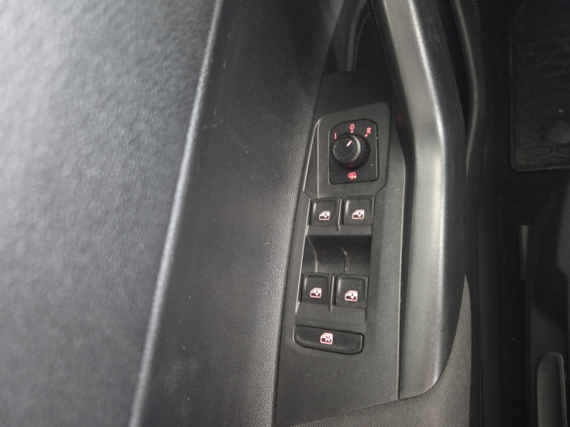 Photo 20 de l'offre de Volkswagen Polo (6) 1.0 TSI 95 Business à 11790€ chez Carlyss automobiles Vitré