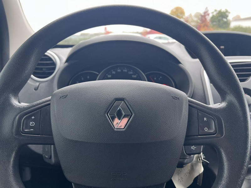 Photo 6 de l'offre de Renault Kangoo Express (2) Extra R-Link dCi 90 EDC à 12990€ chez Carlyss automobiles Vitré