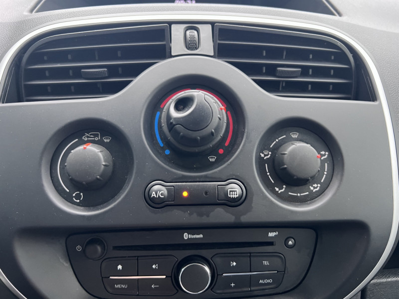 Photo 12 de l'offre de Renault Kangoo Express (2) Extra R-Link dCi 90 EDC à 12990€ chez Carlyss automobiles Vitré