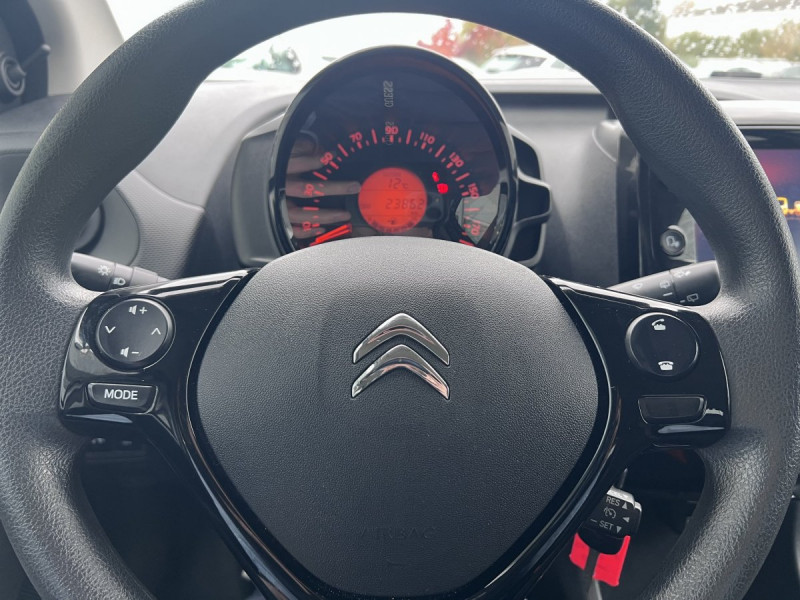 Photo 8 de l'offre de Citroën C1 (2) VTi 72 S&S BVM Feel à 9490€ chez Carlyss automobiles Vitré