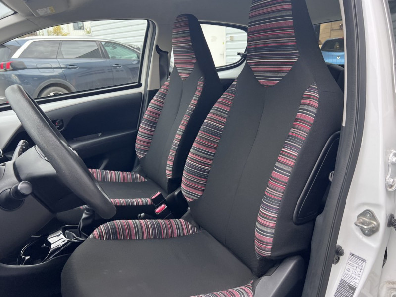 Photo 5 de l'offre de Citroën C1 (2) VTi 72 S&S BVM Feel à 9490€ chez Carlyss automobiles Vitré