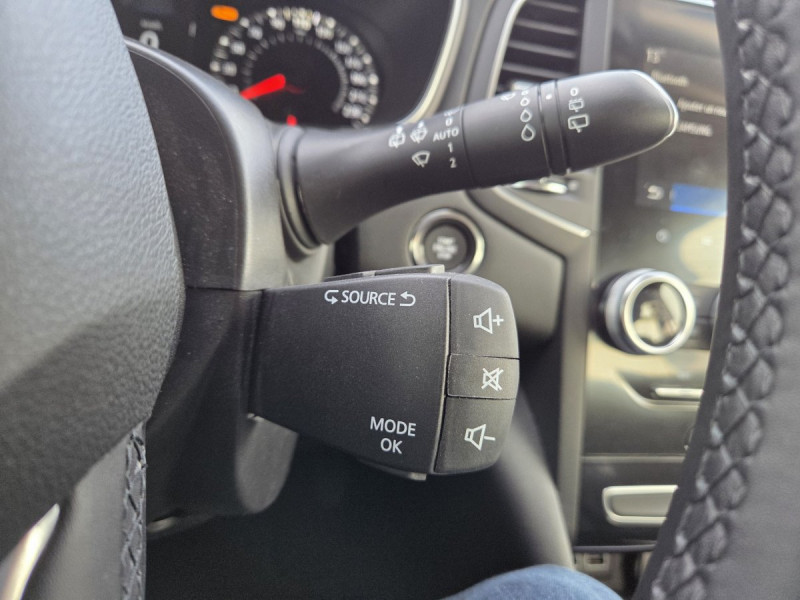 Photo 20 de l'offre de Renault Mégane Berline (4) Business TCe 115 FAP -21N à 14490€ chez Carlyss automobiles Vitré