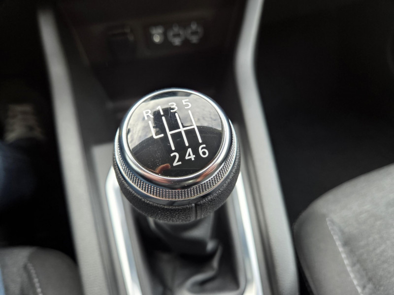 Photo 15 de l'offre de RENAULT Clio (5) Business TCe 90 -21 à 11990€ chez Carlyss automobiles Vitré