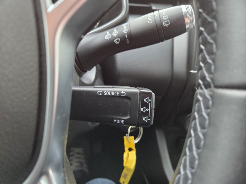 Photo 18 de l'offre de RENAULT Clio (5) Business TCe 90 -21 à 11990€ chez Carlyss automobiles Vitré