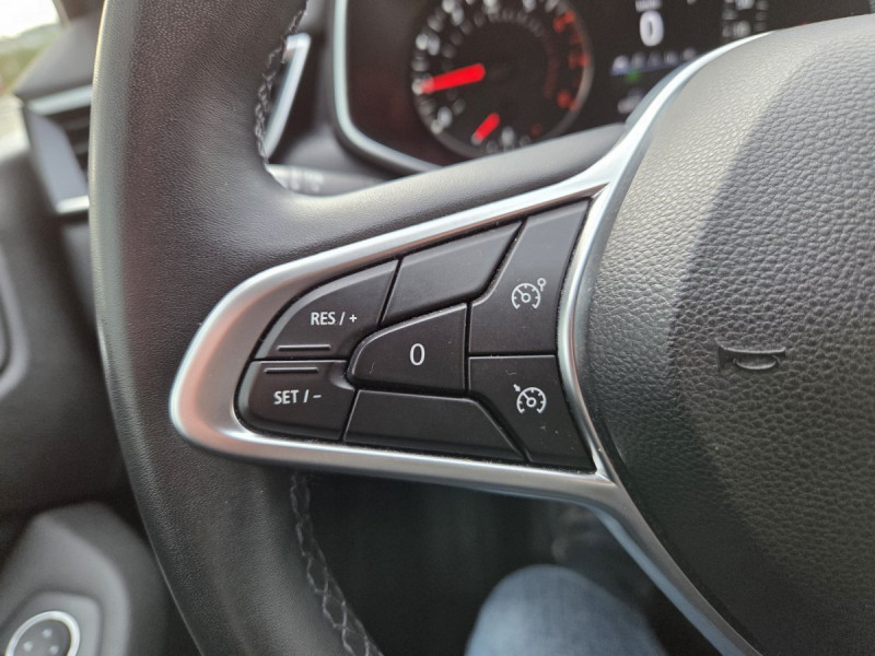 Photo 16 de l'offre de RENAULT Clio (5) Business TCe 90 -21 à 11990€ chez Carlyss automobiles Vitré