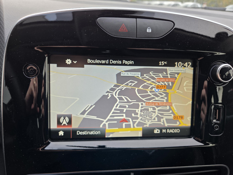 Photo 15 de l'offre de Renault Clio Estate (4) Business dCi 90 à 12990€ chez Carlyss automobiles Vitré