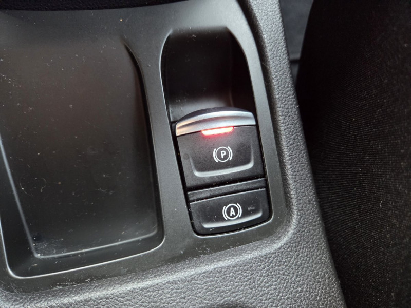 Photo 24 de l'offre de RENAULT Clio (5) Intens TCe 100 - 20 à 12690€ chez Carlyss automobiles Vitré