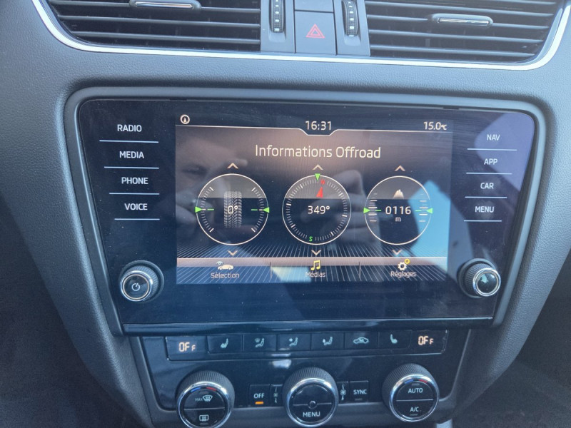 Photo 16 de l'offre de Skoda Octavia Combi (3) 2.0 TDI 150 DSG6 Style à 18790€ chez Carlyss automobiles Vitré