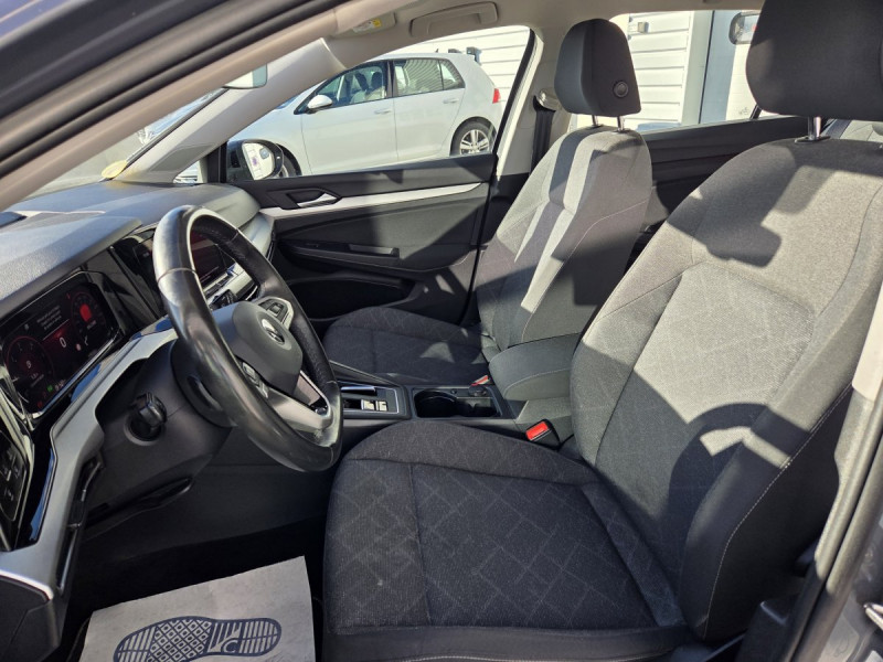 Photo 8 de l'offre de Volkswagen Golf (8) 2.0 TDI SCR 115 DSG7 Life Busi à 19790€ chez Carlyss automobiles Vitré