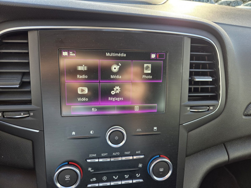 Photo 11 de l'offre de Renault Mégane Estate (4) Business Blue dCi 115 EDC à 12990€ chez Carlyss automobiles Vitré