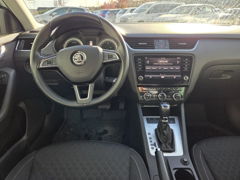Photo 7 de l'offre de Skoda Octavia Combi (3) 2.0 TDI 150 DSG6 Style à 18790€ chez Carlyss automobiles Vitré