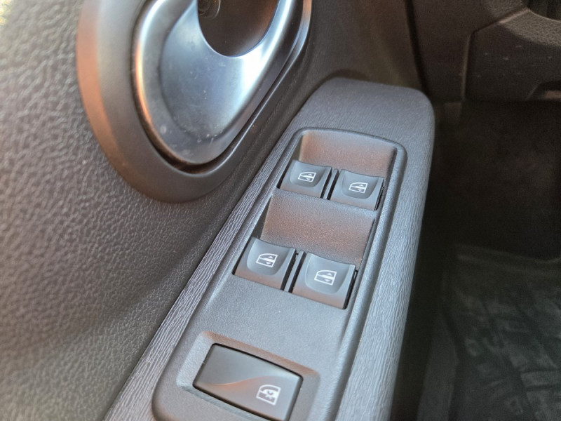 Photo 15 de l'offre de Dacia Lodgy 7 Places Essentiel Blue dCi 115 E6U à 15490€ chez Carlyss automobiles Vitré