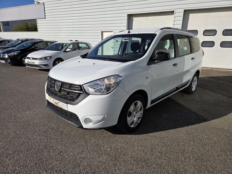 Photo 5 de l'offre de Dacia Lodgy 7 Places Essentiel Blue dCi 115 E6U à 15490€ chez Carlyss automobiles Vitré