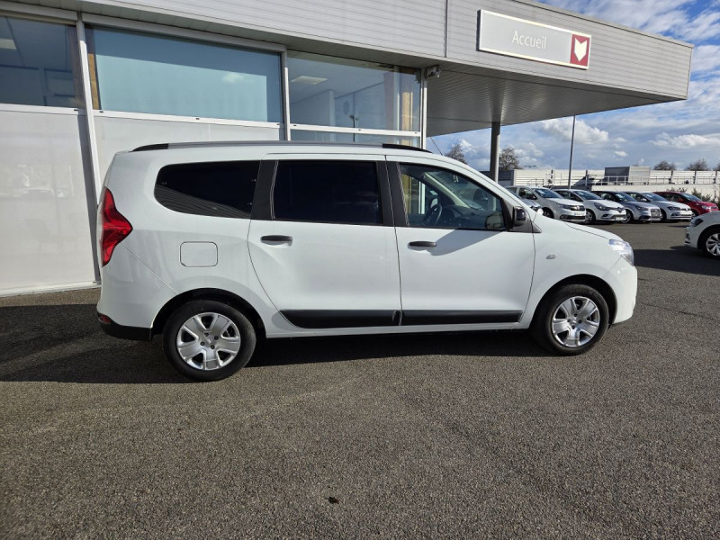 Photo 2 de l'offre de Dacia Lodgy 7 Places Essentiel Blue dCi 115 E6U à 15490€ chez Carlyss automobiles Vitré