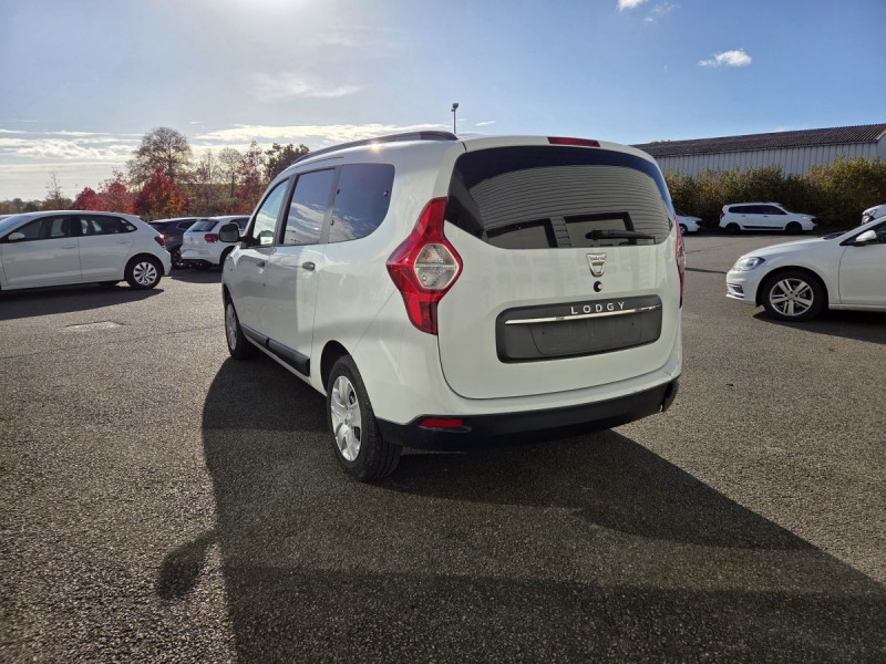 Photo 4 de l'offre de Dacia Lodgy 7 Places Essentiel Blue dCi 115 E6U à 15490€ chez Carlyss automobiles Vitré