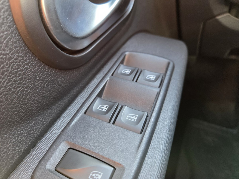 Photo 17 de l'offre de Dacia Lodgy 7 Places Essentiel Blue dCi 115 E6U à 15490€ chez Carlyss automobiles Vitré