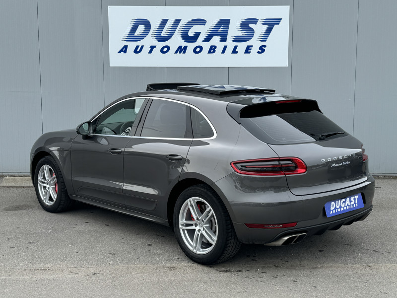 Photo 3 de l'offre de PORSCHE MACAN Turbo 3.6 V6 400 ch PDK à 57900€ chez Dugast automobiles