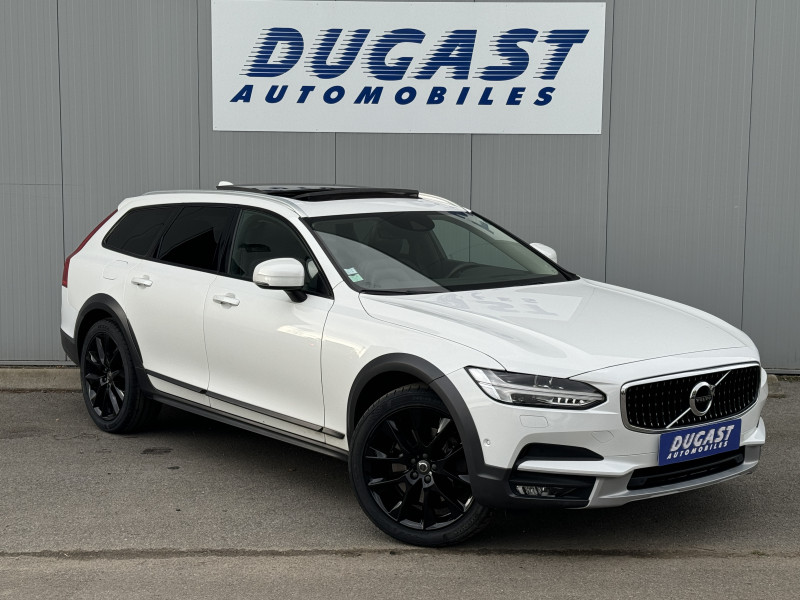 Volvo V90 CROSS COUNTRY D4 AWD 190 ch Geartronic 8 Pro Diesel Blanc Occasion à vendre