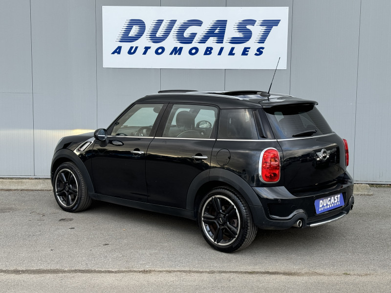 Photo 3 de l'offre de MINI COUNTRYMAN R60 143 ch Cooper SD Pack Red Hot Chili A à 11900€ chez Dugast automobiles