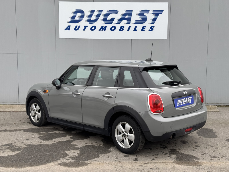 Photo 3 de l'offre de MINI HATCH 5 PORTES One 102 ch à 13900€ chez Dugast automobiles