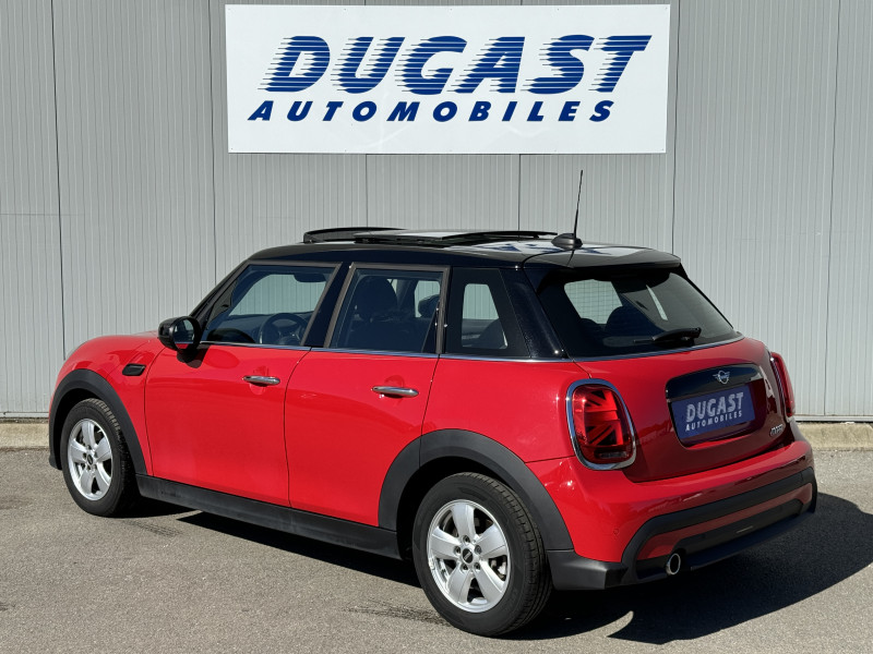 Photo 3 de l'offre de MINI HATCH 5 PORTES F55 LCI II Cooper 136 ch Essential à 17900€ chez Dugast automobiles