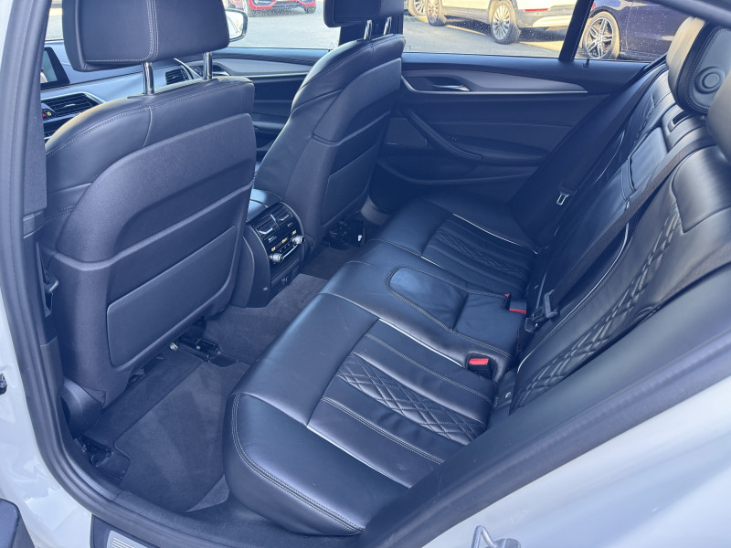 Photo 17 de l'offre de BMW SERIE 5 G30 M550d xDrive 400 ch BVA8 à 33900€ chez Dugast automobiles