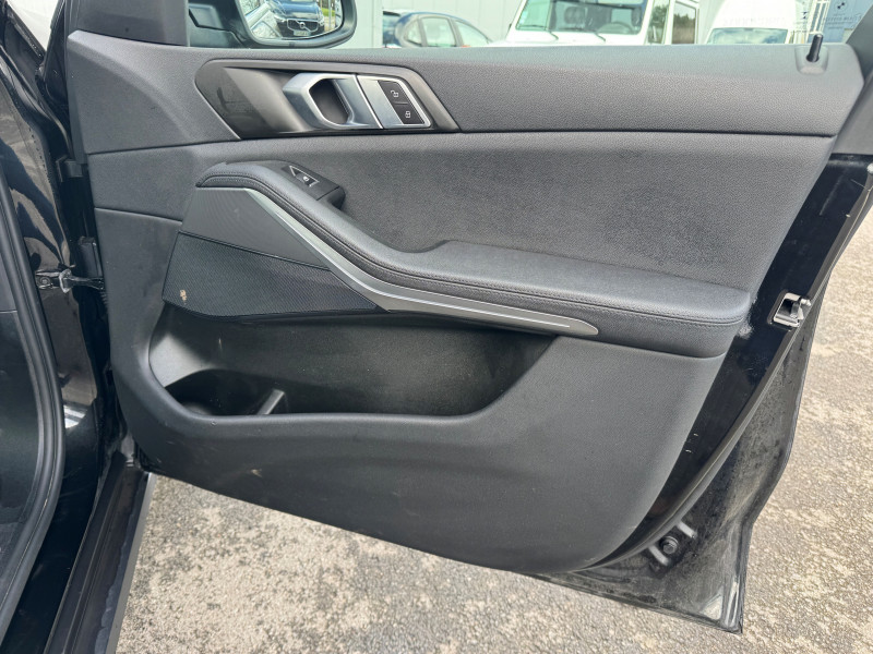 Photo 8 de l'offre de BMW X5 G05 xDrive45e 394 ch BVA8 Lounge à 42900€ chez Dugast automobiles