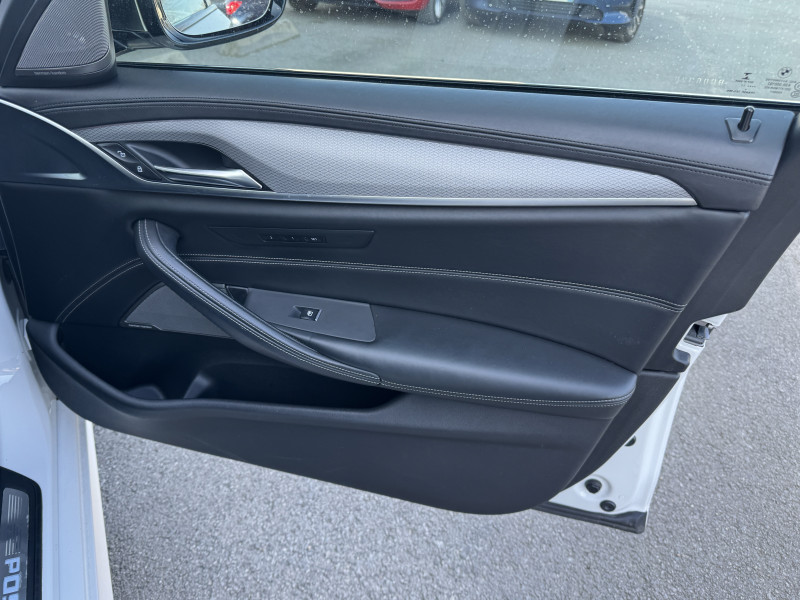 Photo 8 de l'offre de BMW SERIE 5 G30 M550d xDrive 400 ch BVA8 à 33900€ chez Dugast automobiles