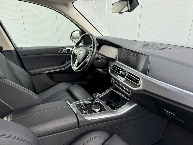 Photo 5 de l'offre de BMW X5 G05 xDrive45e 394 ch BVA8 Lounge à 42900€ chez Dugast automobiles