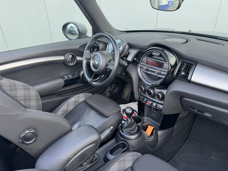 Photo 5 de l'offre de MINI CABRIOLET F57 Cooper 136 ch Finition Chili à 15900€ chez Dugast automobiles